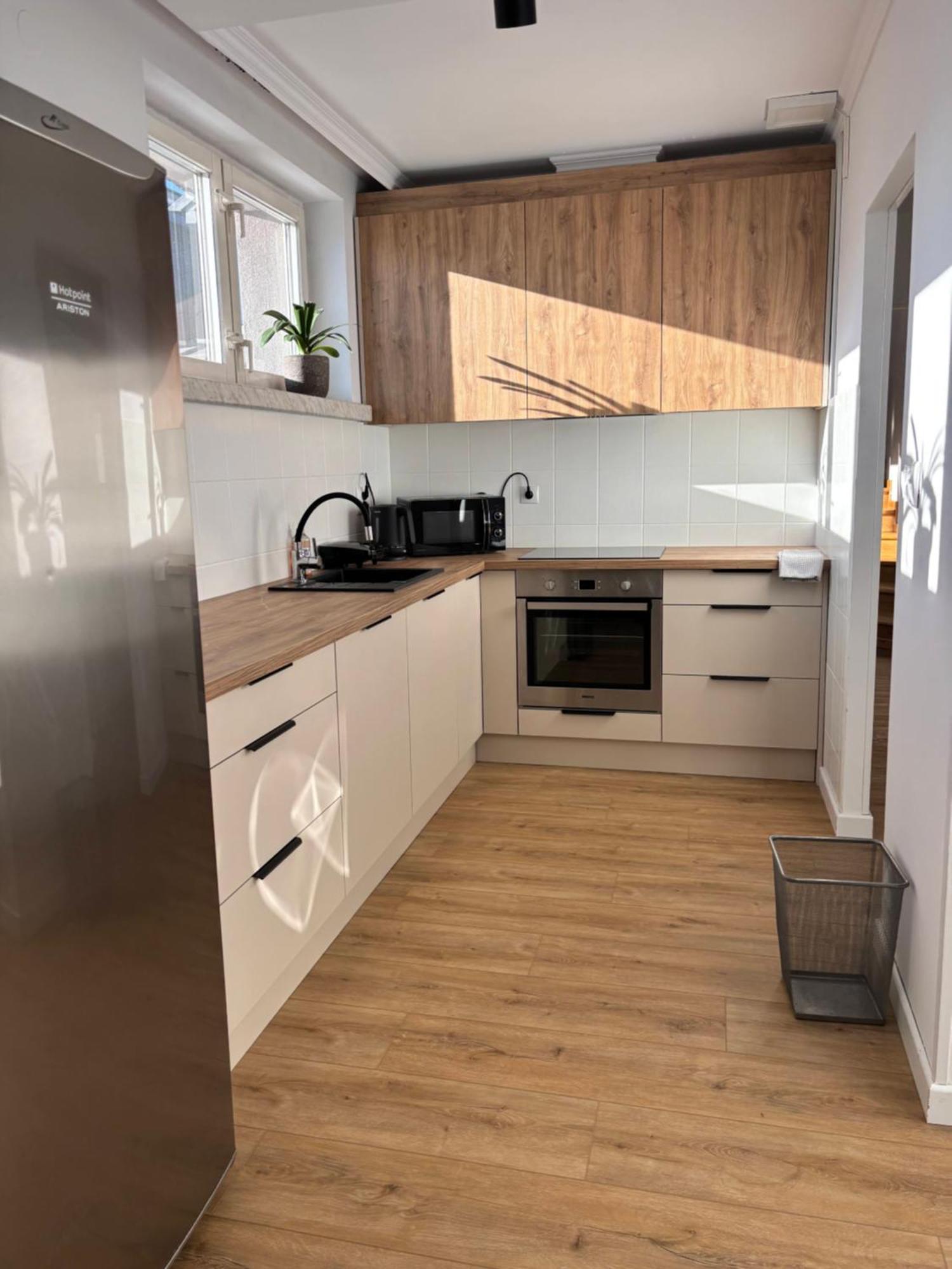 Apartament Z Widokiem Na Rynek Nowy Sącz Buitenkant foto